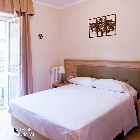 Guesthouse Central Station Group - Via Ponte Seveso 18 Milán Exterior foto